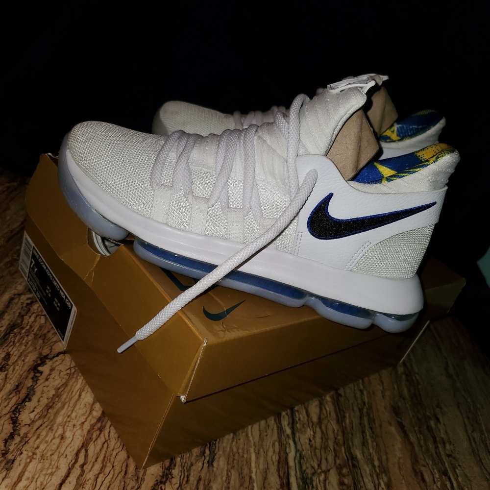 KDs Nike Zoom KD10 LMTD NBA